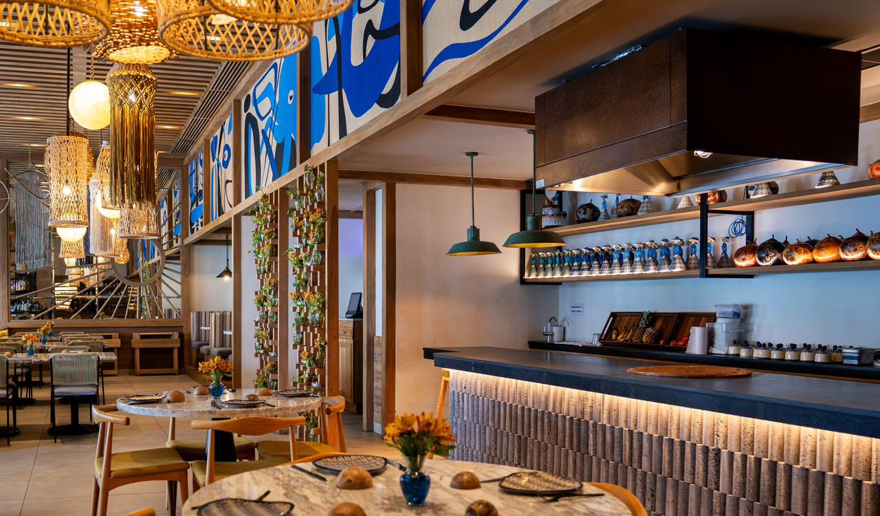 Restaurante Litoral en Cancún: Cocina del Mar Mexicana con Vista a la Marina