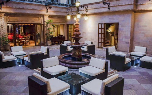 patio-fuente-Hotel-Emporio-Zacatecas